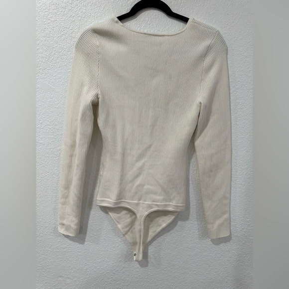 Abercrombie and Fitch cream bodysuit - Picture 3 of 6